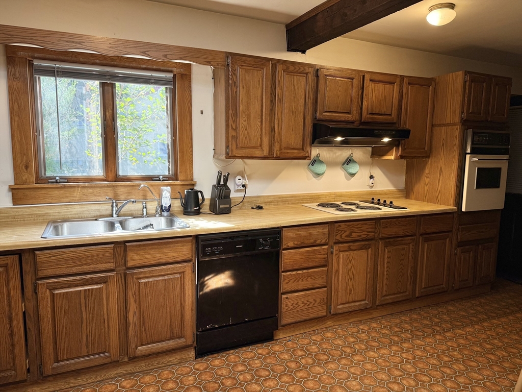 208 Worthington Road Huntington, MA 01050 - Photo 8 of 32 Gallery Image 8
