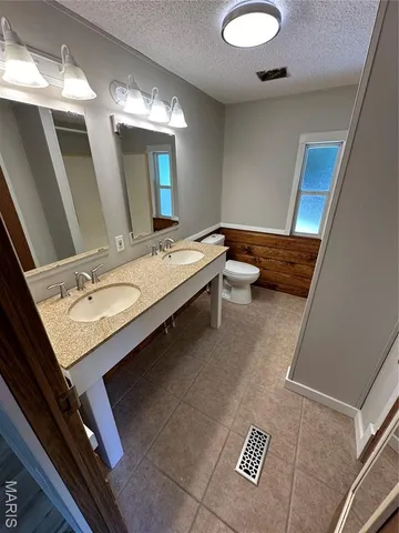 $165,000 | 1125 West Cape Rock Drive, Cape Girardeau, MO 63701