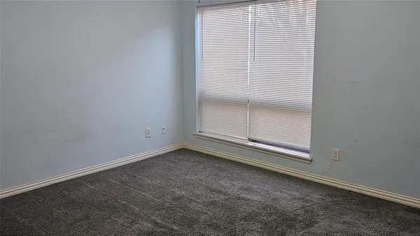$1,500 | 5506 Willow Circle, Fort Worth, TX 76112