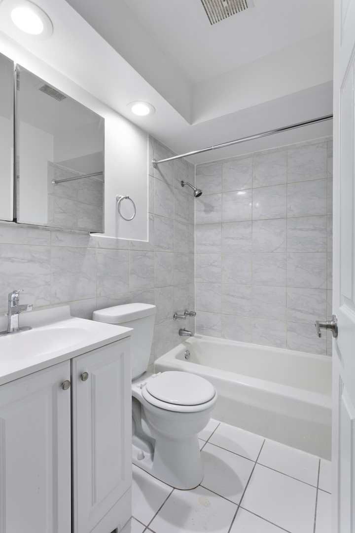 6758 North Sheridan Road, Unit 544 Chicago, IL 60626 - Photo 11 of 15