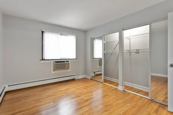 $1,638 | 6758 North Sheridan Road, Unit 544, Chicago, IL 60626