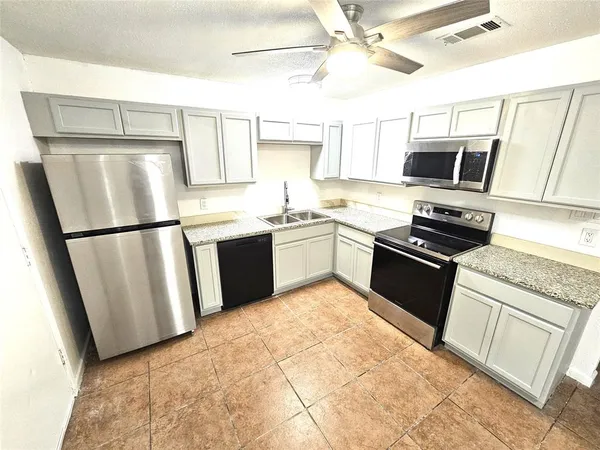 $1,475 | 724 Bluebonnet Drive, Unit A, Keller, TX 76248