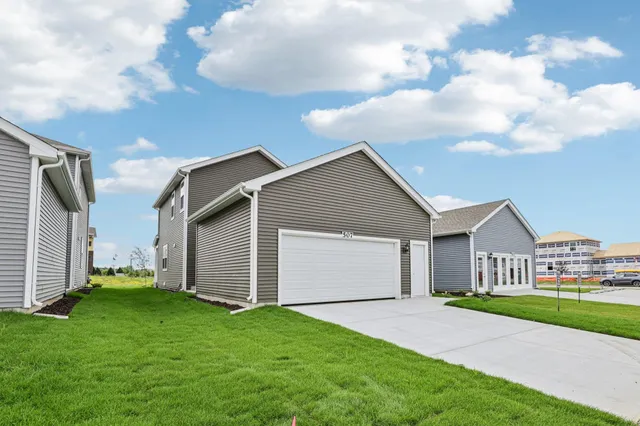 $399,990 | 519 Trysil Alley North, Stoughton, WI 53589