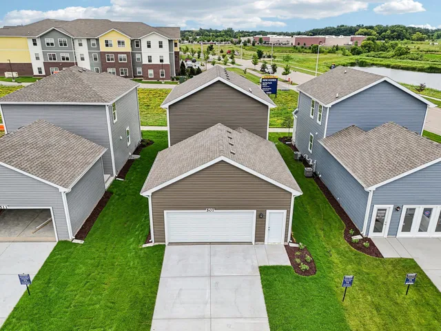 $399,990 | 519 Trysil Alley North, Stoughton, WI 53589