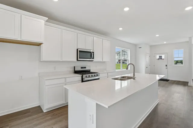 $399,990 | 519 Trysil Alley North, Stoughton, WI 53589