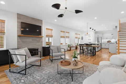 $1,000,000 | 2815 West Kirkwood Avenue, Nashville, TN 37204