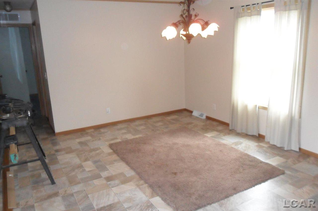 10825 West Carleton Road Clayton, MI 49235 - Photo 9 of 23 31291648-8.JPG