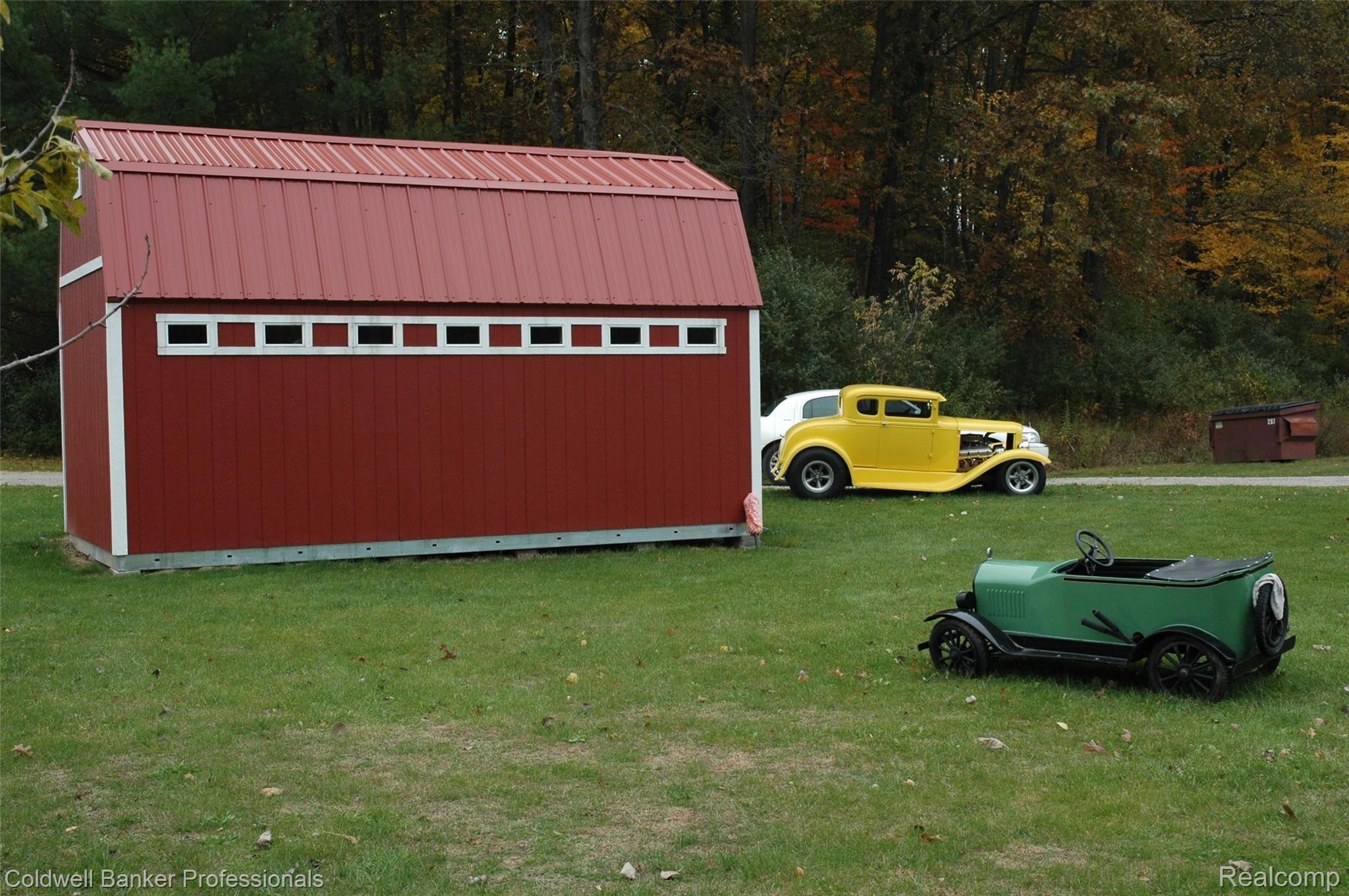 3661 North Lapeer Road Lapeer, MI 48446 - Photo 4 of 28 005 (2).JPG