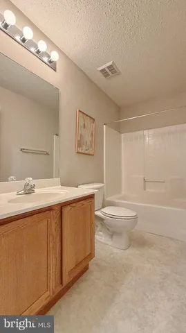 $535,000 | 98 Oriole Lane, La Plata, MD 20646