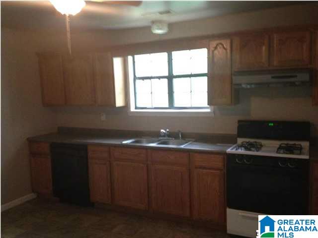 8264 Edwards Avenue Leeds, AL 35094 - Photo 3 of 8