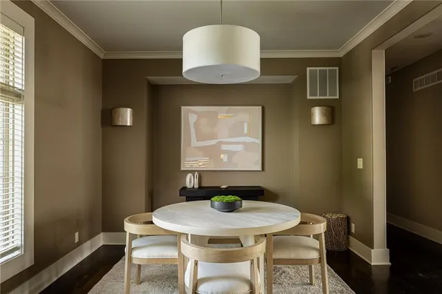 $1,275,000 | 9519 West 151st Terrace, Overland Park, KS 66221