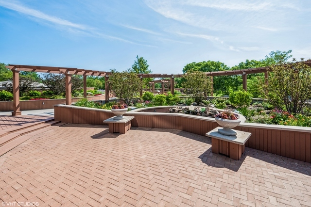 5415 North Sheridan Road, Unit 4503 Chicago, IL 60640 - Photo 12 of 19 a swimming pool view with a seating space