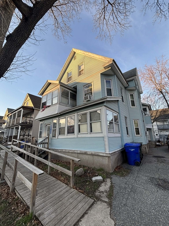 233-235 White Street Springfield, MA 01108 - Photo 3 of 34