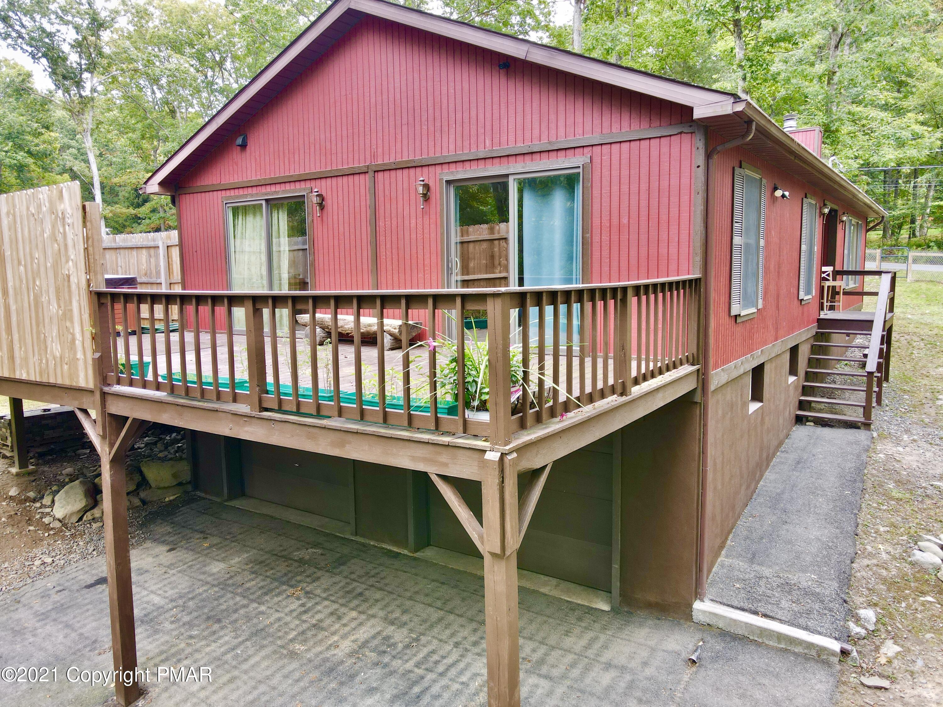 4131 Maple Drive Bushkill, PA 18324 - Photo 6 of 62 41F22187-FEE6-4778-AD41-9B7F30B0AC2E