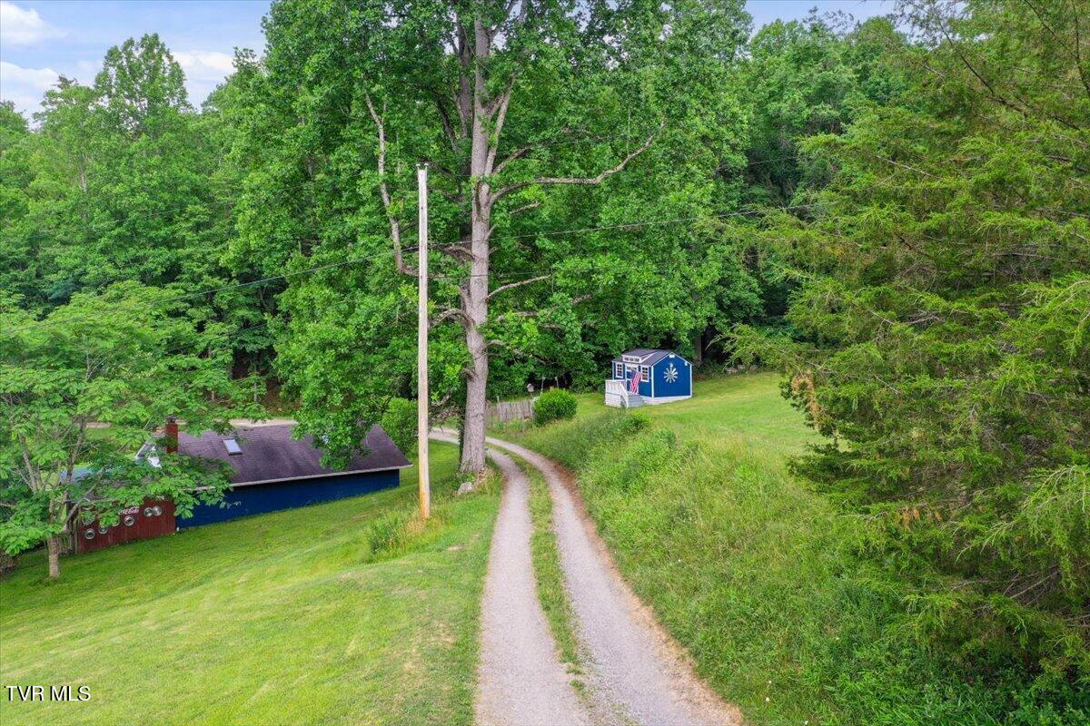 1258 Hawkins Road Laurel Bloomery, TN 37680 - Photo 15 of 29 15-DJI_0228