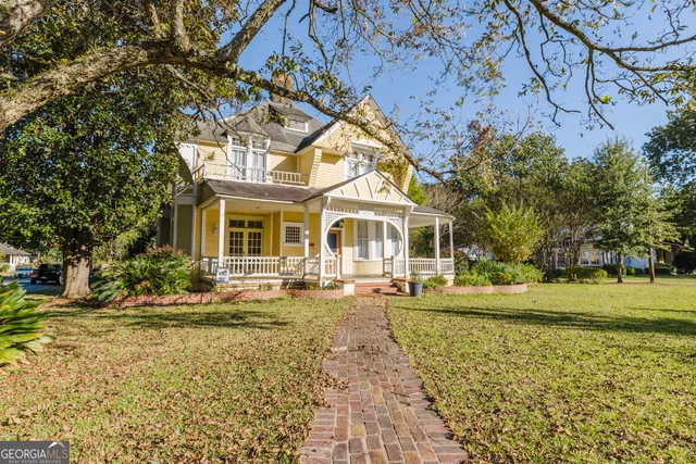 $378,900 | 1202 South Lee Street, Americus, GA 31709