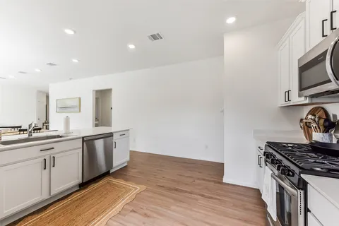 $299,999 | 3003 Marble Rise Trail, Kingwood, TX 77365