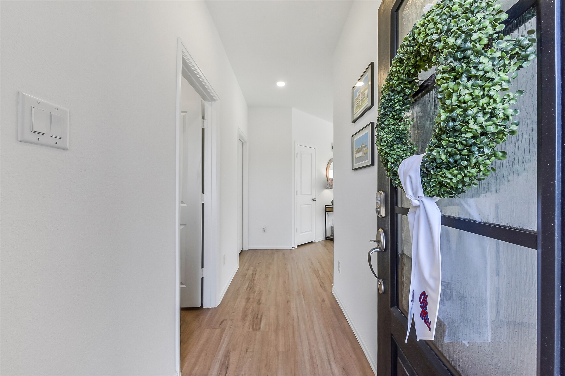 3003 Marble Rise Trail Kingwood, TX 77365 - Photo 4 of 25 a view of entryway with wooden floor