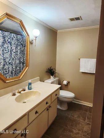 $119,900 | 5025 Wayneland Drive, Unit M1, Jackson, MS 39211