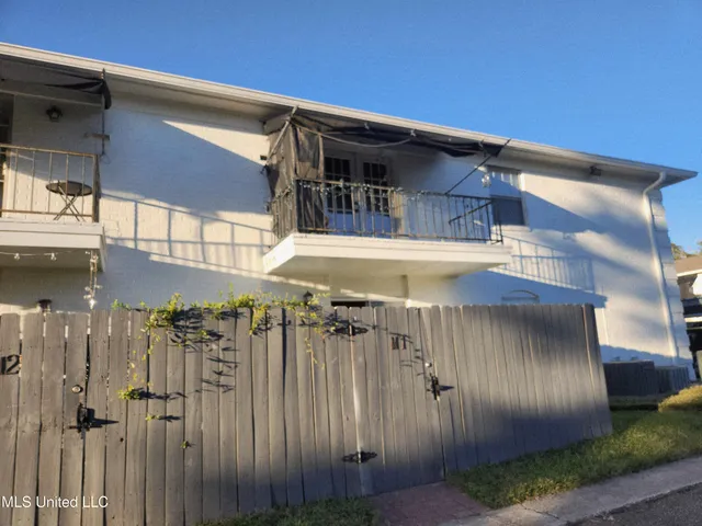 $125,000 | 5025 Wayneland Drive, Unit M1, Jackson, MS 39211