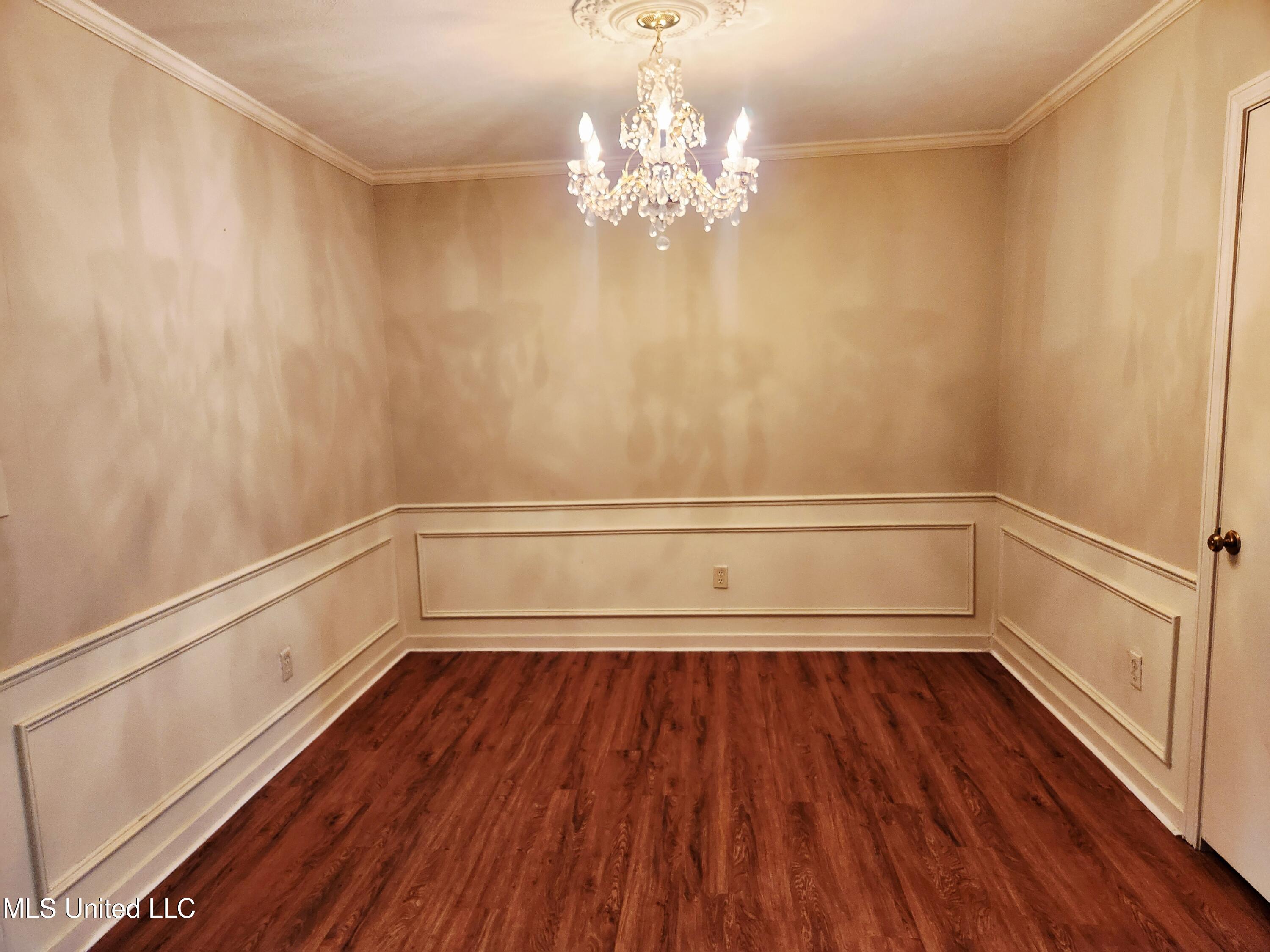 5025 Wayneland Drive, Unit M1 Jackson, MS 39211 - Photo 6 of 23 20251024_160400