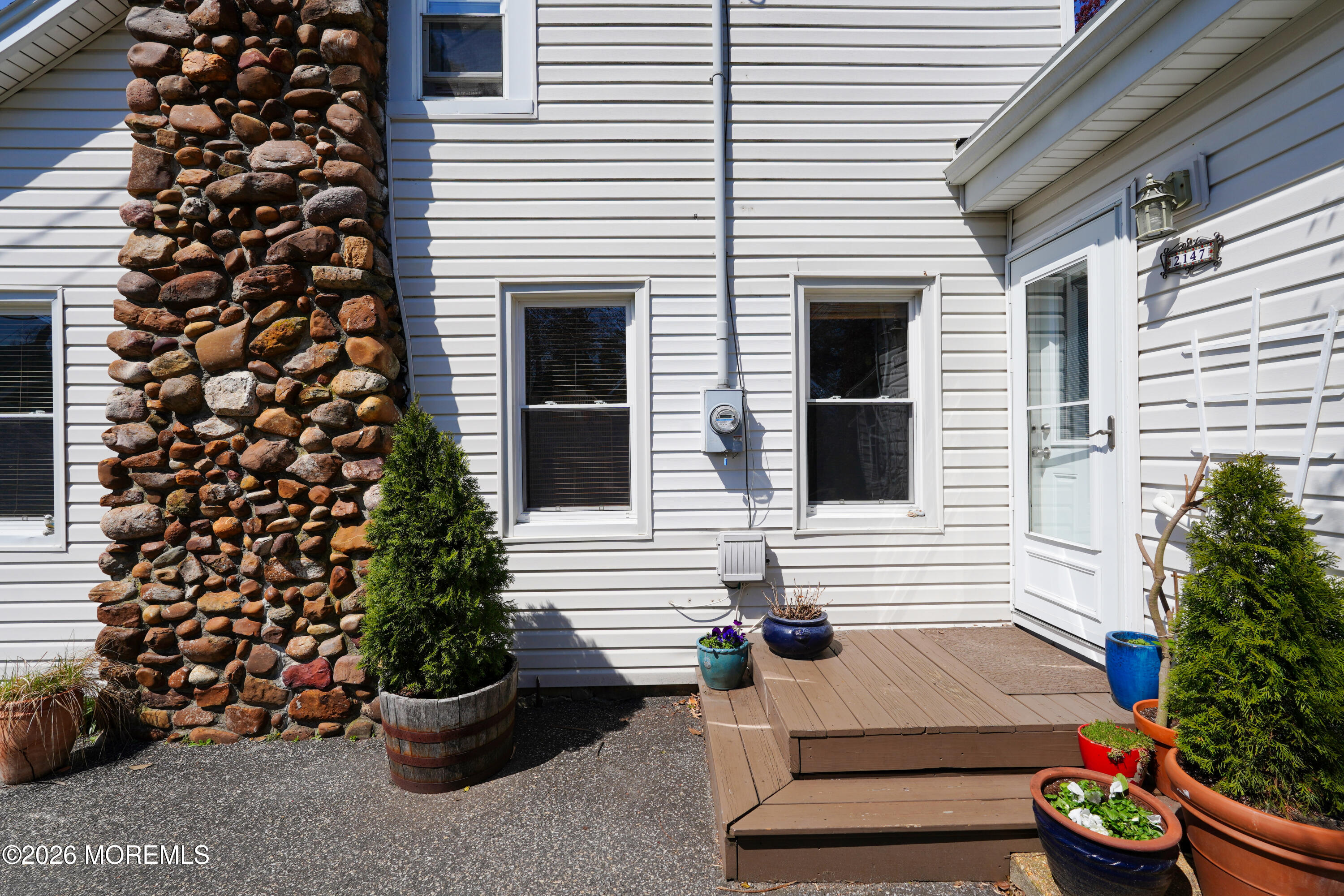 2147 Beach Boulevard Point Pleasant, NJ 08742 - Photo 42 of 43 Side entrance