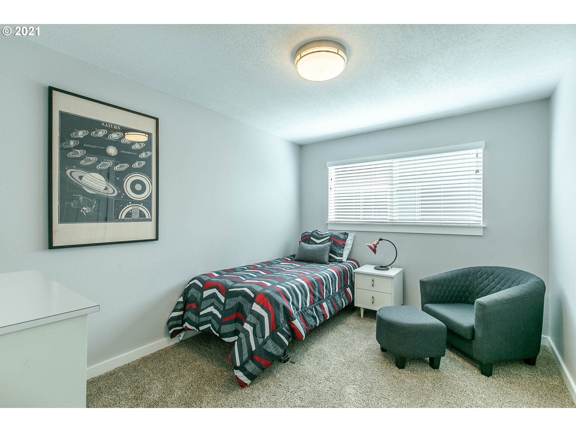 1011 Lochaven Avenue Springfield, OR 97477 - Photo 23 of 32 Gallery Image 23
