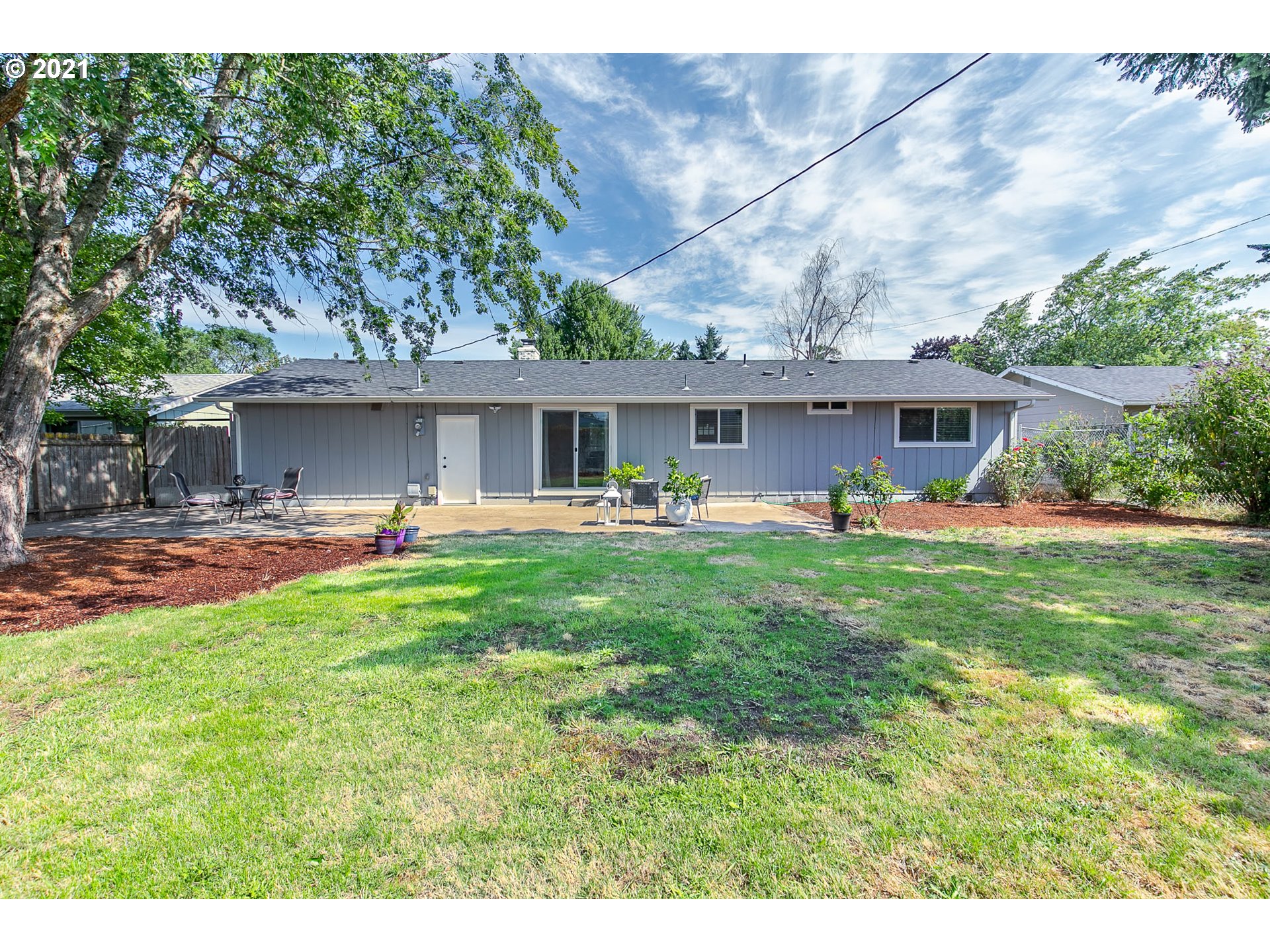 1011 Lochaven Avenue Springfield, OR 97477 - Photo 32 of 32 Gallery Image 32