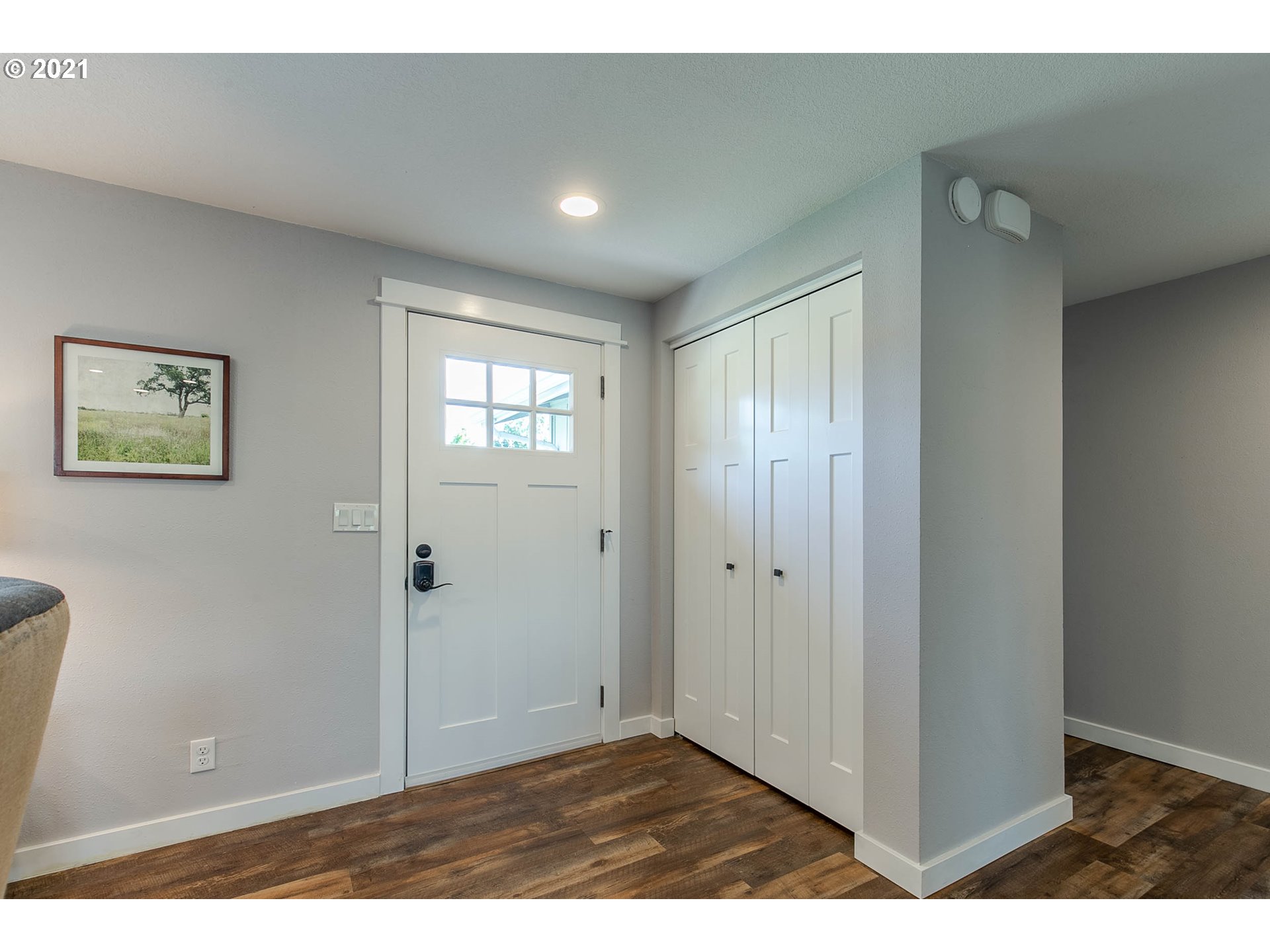 1011 Lochaven Avenue Springfield, OR 97477 - Photo 5 of 32 Gallery Image 5