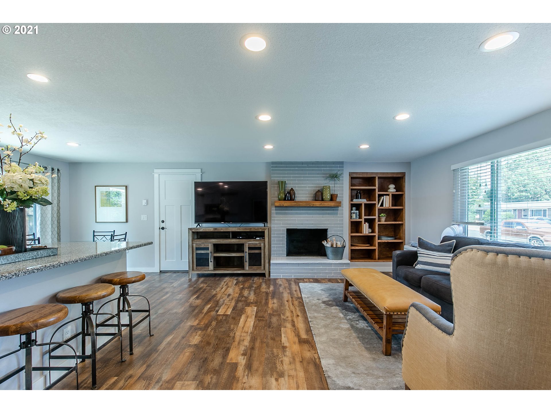 1011 Lochaven Avenue Springfield, OR 97477 - Photo 7 of 32 Gallery Image 7