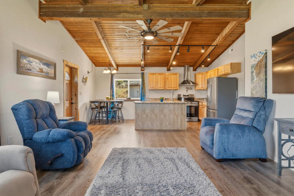 4811 Wocus Road Klamath Falls, OR 97601 - Photo 13 of 44 4811WocusRd-5