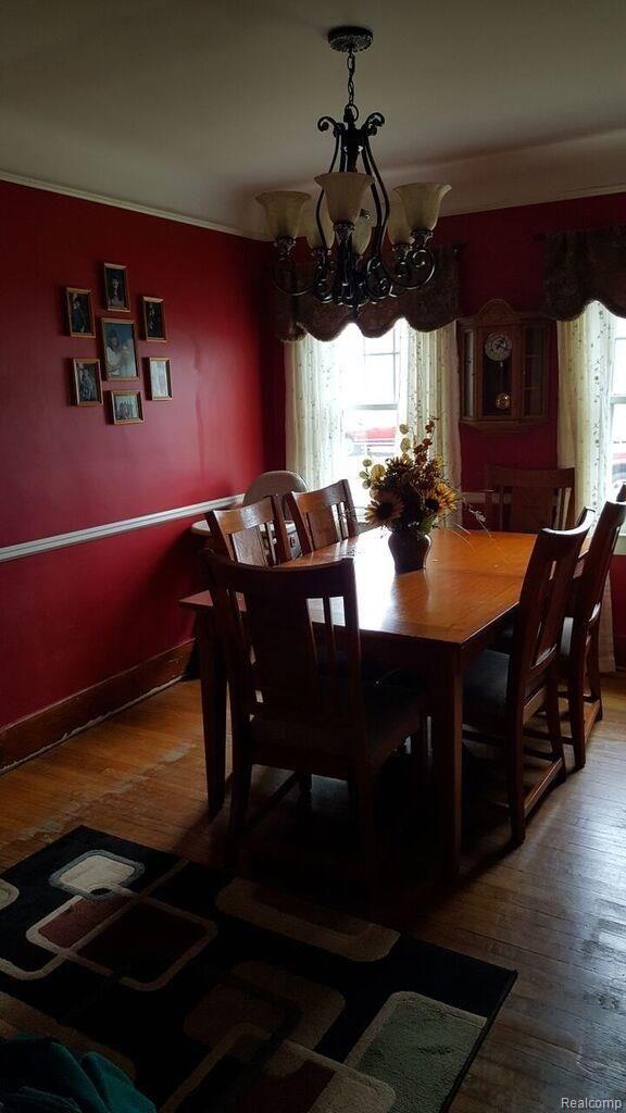 24410 Middlebelt Road New Boston, MI 48164 - Photo 7 of 7 C:\Users\patty\Desktop\24410 middlebelt pics\diningroom2.jpg