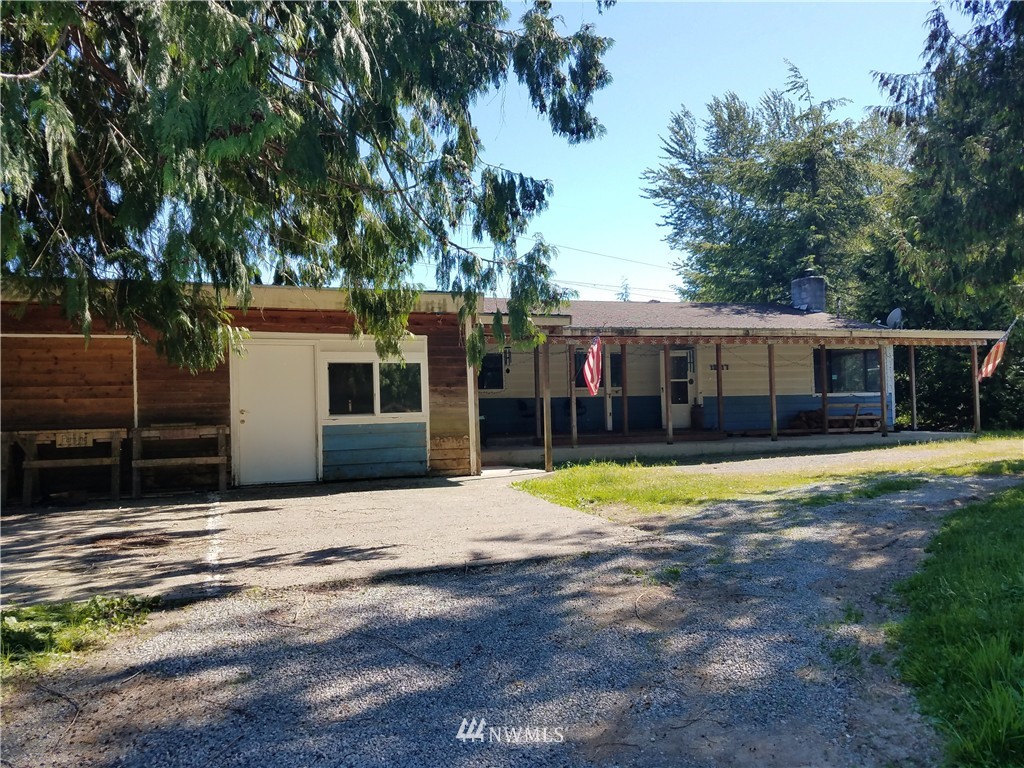 18617 Southeast 164th Street Renton, WA 98058 - Photo 1 of 24 Gallery Image 1