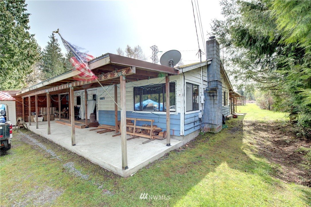 18617 Southeast 164th Street Renton, WA 98058 - Photo 2 of 24 Gallery Image 2
