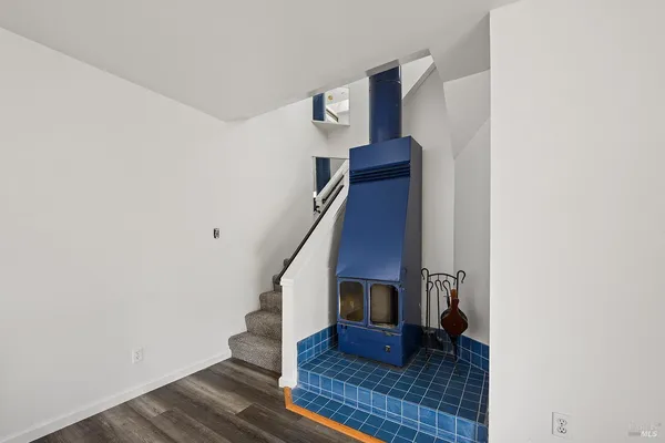 $340,000 | 2125 West Steele Lane, Santa Rosa, CA 95403