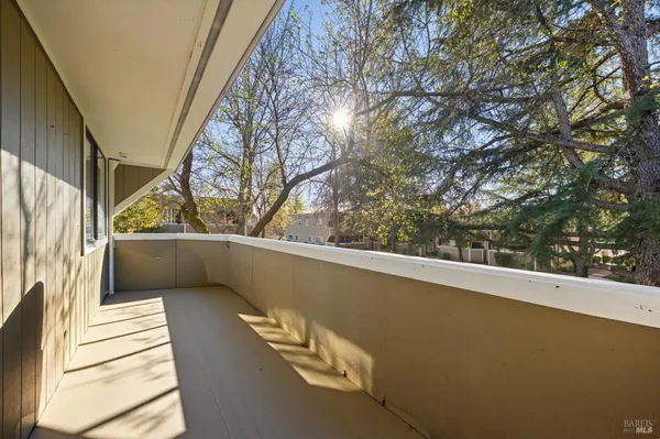 $340,000 | 2125 West Steele Lane, Santa Rosa, CA 95403