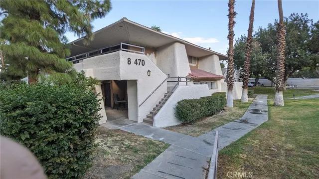 $139,000 | 470 North Villa Court, Unit 205, Palm Springs, CA 92262
