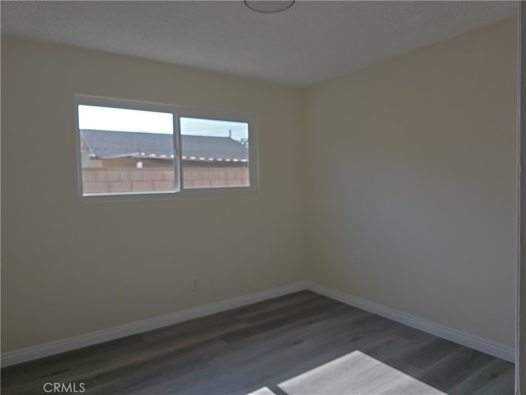 4133 Downing Avenue, Unit B Baldwin Park, CA 91706 - Photo 12 of 12 an empty room with a window