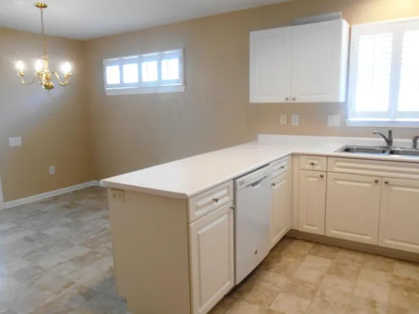 $2,000 | 4841 Habersham Lane, Summerville, SC 29485