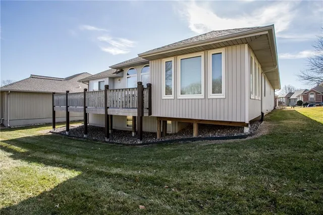 $385,000 | 22504 East 33rd St Court South, Blue Springs, MO 64015