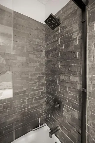 $370,000 | 12525 West 85th Terrace, Lenexa, KS 66215