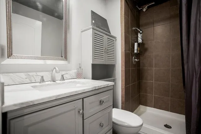 $370,000 | 12525 West 85th Terrace, Lenexa, KS 66215