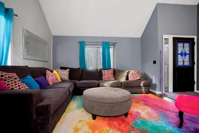 $370,000 | 12525 West 85th Terrace, Lenexa, KS 66215