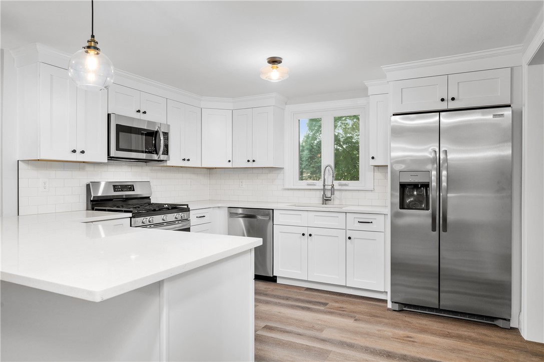 2105 Mendon Road Cumberland, RI 02864 - Photo 3 of 36