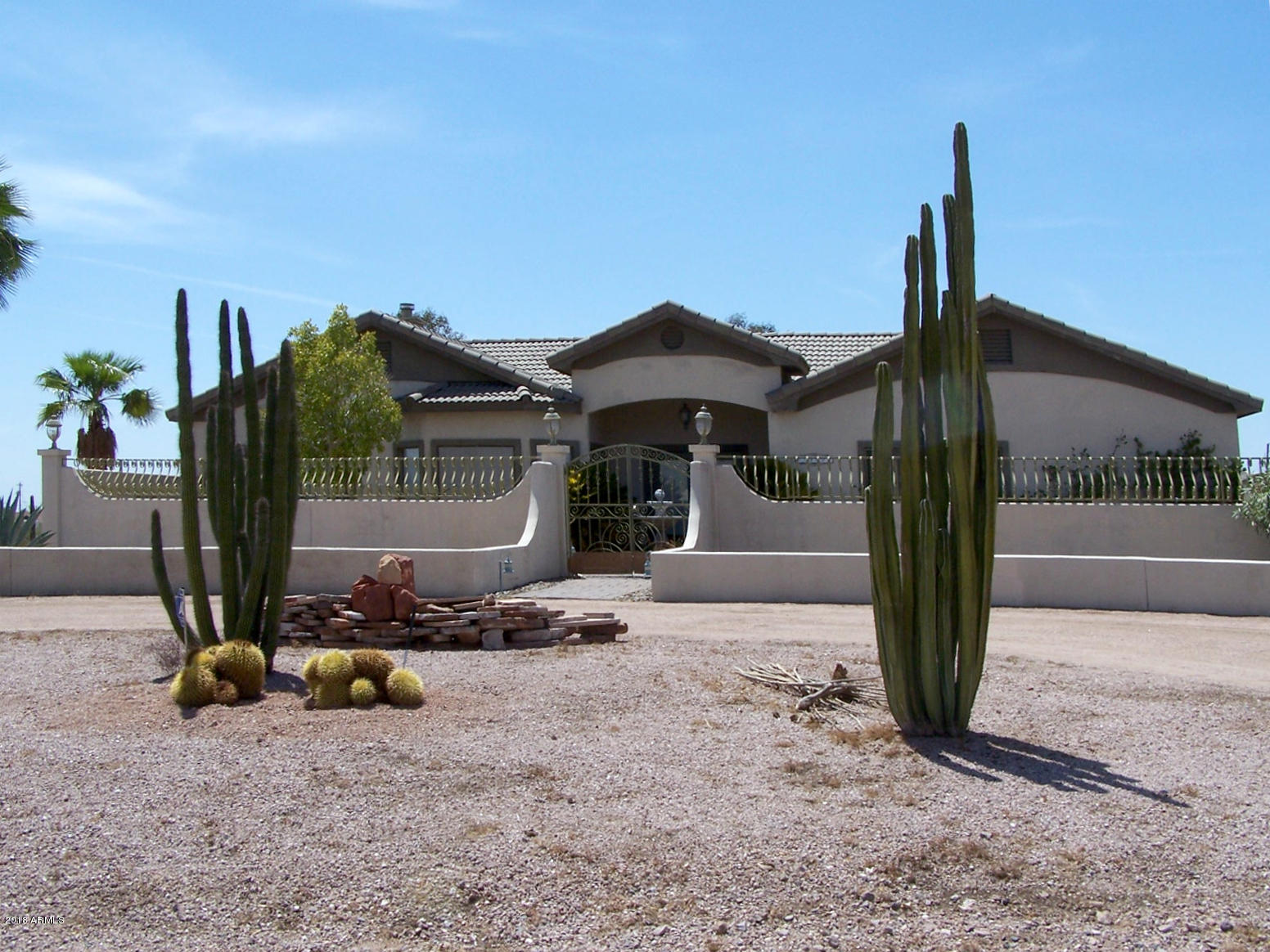 1600 North Starr Road Apache Junction, AZ 85119 - Photo 2 of 104 100_9319