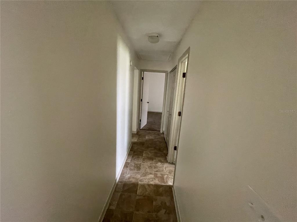 5852 Odom Road Lakeland, FL 33809 - Photo 5 of 12 Gallery Image 5