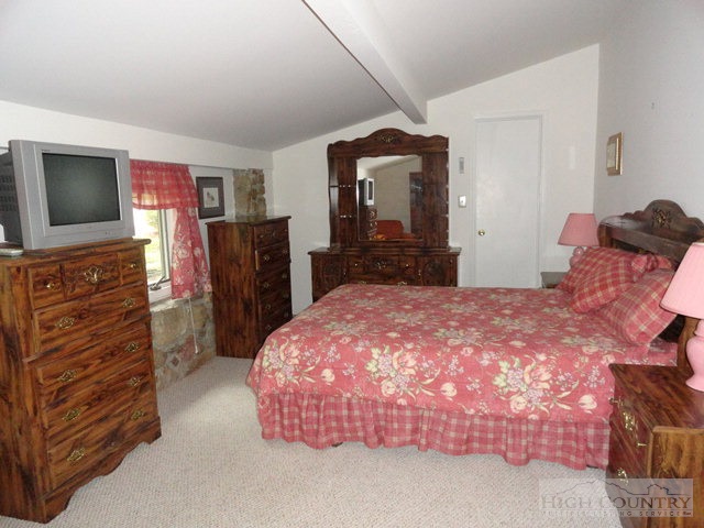 11 Golf Ridge Lane Newland, NC 28657 - Photo 8 of 9 Gallery Image 8