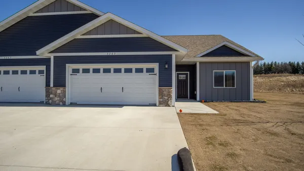 $299,900 | 3327 Sunflower Lane, Eau Claire, WI 54703