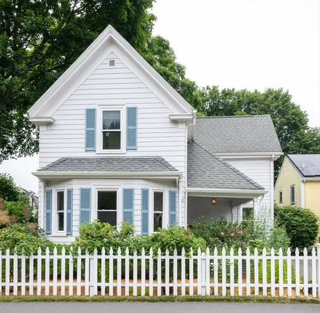 $749,000 | 121 Linden Street, Hamilton, MA 01982