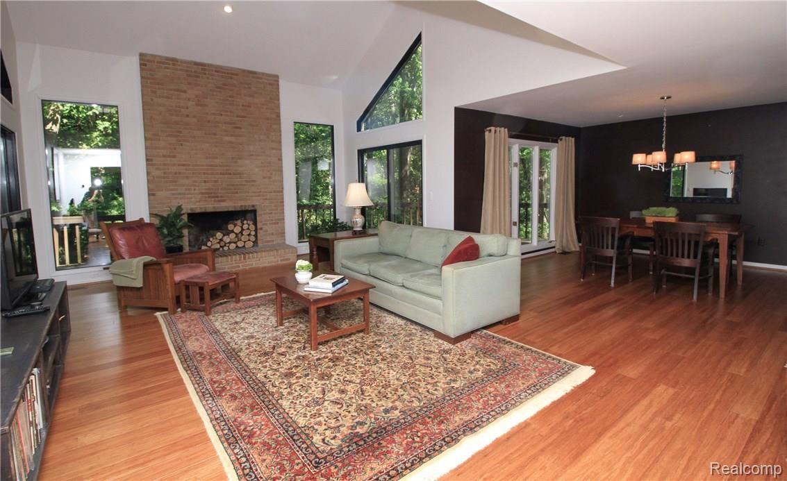 8374 Deerwood Road Clarkston, MI 48348 - Photo 15 of 38 Great for Entertaining